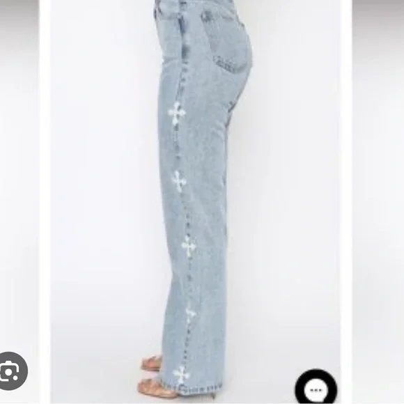 Jeans - Picture 9 of 10